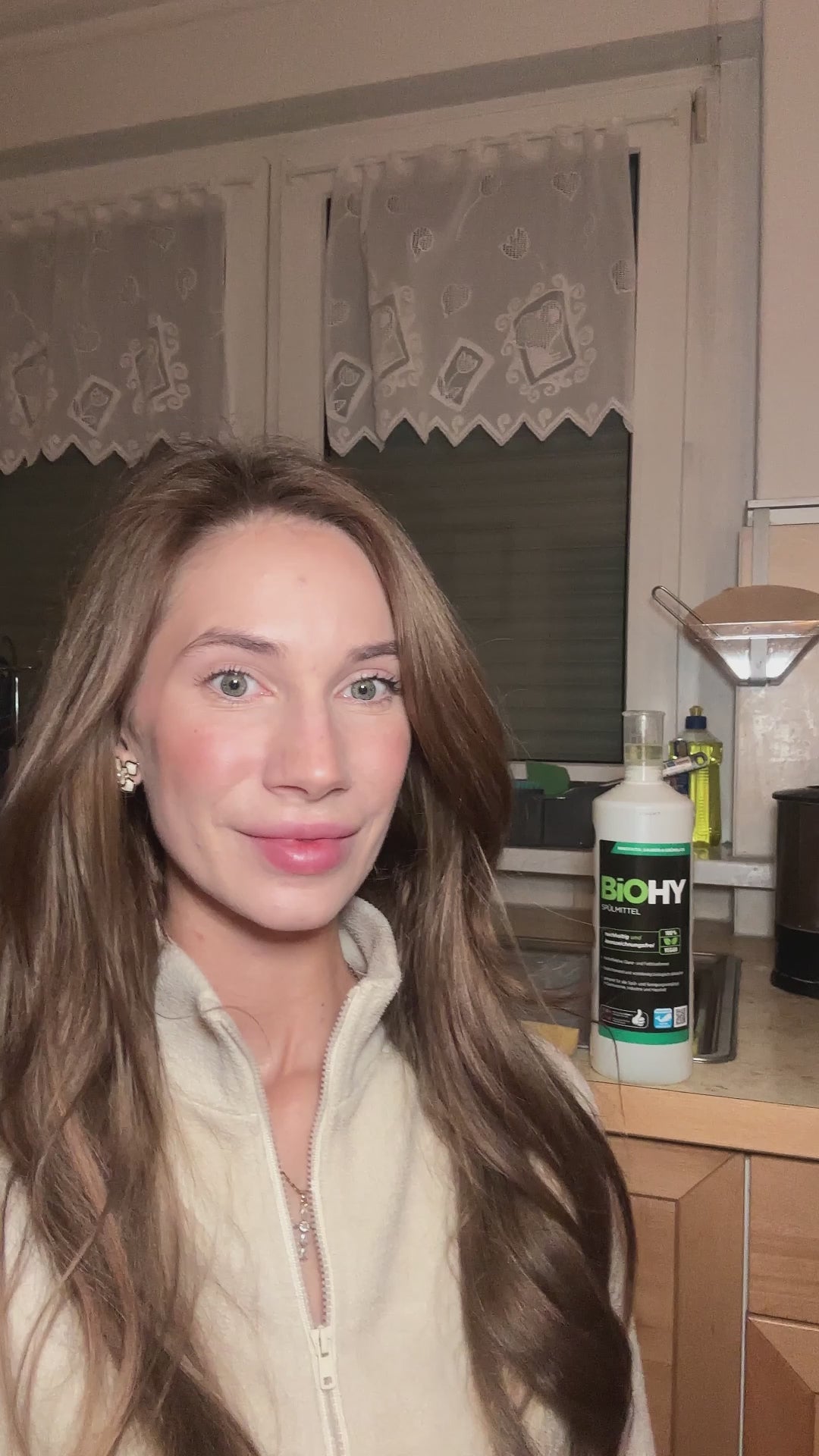 BiOHY washing-up liquid, dishwashing liquid, hand washing-up liquid, dishwashing detergent, B2B